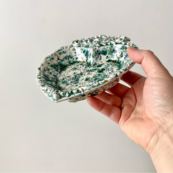 Spattered Ceramic Heart Dish - Picture 2 of 5